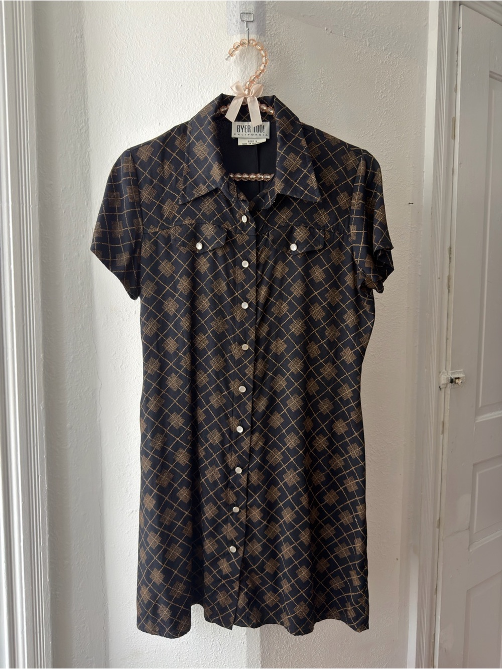 Vintage 90s Byer Too! Collared short sleeve snap pearl button grunge dress